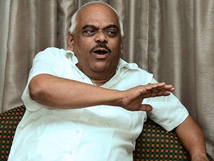 i do not sleep with men i have a legal wife says karnataka assembly speaker ramesh kumar on congress leader muniyappa statement | मी पुरुषांसोबत झोपत नाही; काँग्रेस नेत्याचं वादग्रस्त विधान