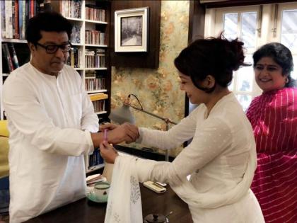 Raj Thackeray's meeting with actress Ketike Chitale; After the meeting, Raj says ... | अभिनेत्री केतकी चितळेंनी घेतली राज ठाकरेंची भेट; भेटीनंतर राज म्हणतात की...