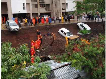 court reject pre arrest bail of accused of kondhwa wall collapse incident | काेंढवा प्रकरण : बिल्डरांचा अटकपूर्वी जामीन फेटाळला, कुठल्याही क्षणी अटक हाेण्याची शक्यता