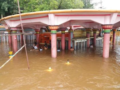 The second South Gate Ceremony was held in Narsinhwadi | Video: श्री क्षेत्र नृसिंहवाडीत दुसरा दक्षिणद्वार सोहळा मोठ्या उत्साहात संपन्न