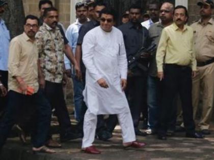 Raj Thackeray ED Notice MNS Chief Raj Thackeray arrives at office of the Enforcement Directorate | Raj Thackeray ED Notice : मनसे अध्यक्ष राज ठाकरे ईडी कार्यालयात दाखल