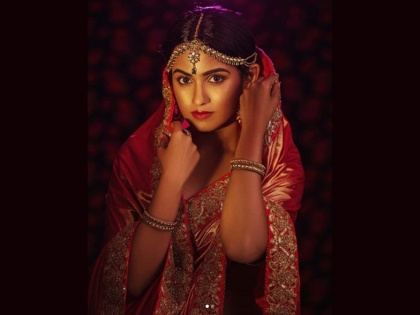 shivani baokar Bridal Look Viral On Social Media | सोशल मीडियावर नववधूप्रमाणे नटलेल्या या अभिनेत्रीला ओळखले का ? लग्नाच्या चर्चांना उधाण