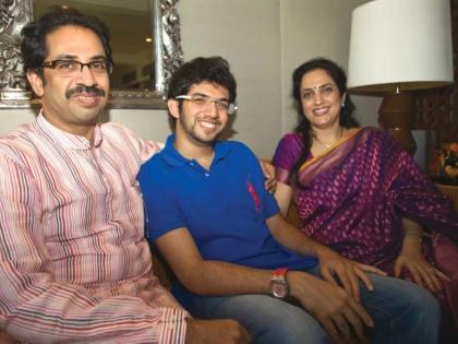 Chief Minister Uddhav Thackeray on 3-day Private Tour; The family will be visiting Mahabaleshwar | मुख्यमंत्री उद्धव ठाकरे ३ दिवसांच्या सुट्टीवर; सहकुटुंब जाणार महाबळेश्वर दौऱ्यावर 