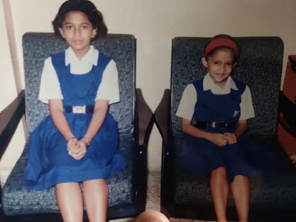 Gautami deshpande shares her childhood picture with sister mrunmayee deshpande gda | फोटोत दिसणाऱ्या या दोन मुली आहेत मराठीतील प्रसिद्ध अभिनेत्री