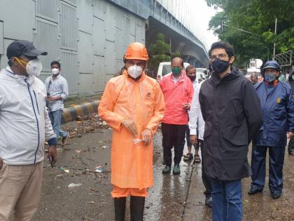 Mumbai Rain Update: Aditya Thackeray reviews rain situation in Mumbai | Mumbai Rain Update : मुंबईतील पावसाच्या परिस्थितीचा आदित्य ठाकरेंनी घेतला आढावा