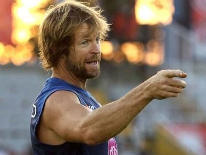 IPL 2020: Practice matches needed before IPL - Jonty Rhodes | IPL 2020 : आयपीएलआधी सराव सामने गरजेचे- जाँटी ऱ्होड्स