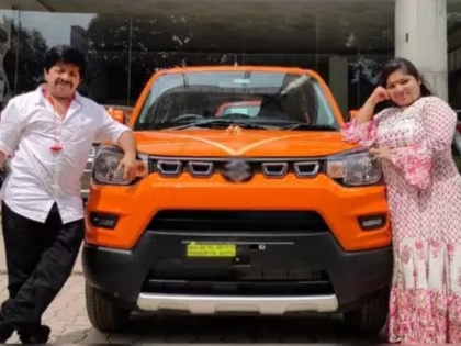 Chala Hawa Yeu Dya Fame Vineet Bhonde bought a new car, shared photos with fans | विनीत भोंडेने खरेदी केली नवी कार, फोटो शेअर करत चाहत्यांसह शेअर केला आनंद