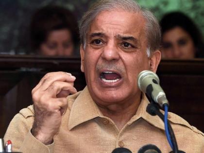 Former PM's brother Shahbaz Sharif arrested in money laundering case | खळबळ! मनी लाँडरिंगप्रकरणी माजी पंतप्रधानांचे बंधू शहाबाज शरीफ यांना अटक