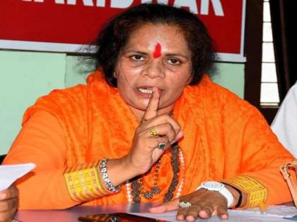 sadhvi prachi objectional remark on love jihad condemned by akhada parishad | "मदरशांमधून लव जिहादचा प्रसार, मुलींना जाळ्यात अडकवण्यासाठी 10 ते 25 लाखांचा निधी"