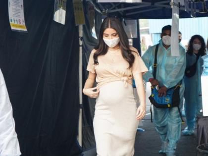 SEE PICS! Check out pics of Anushka Sharma who stepped out for an Ad Shoot