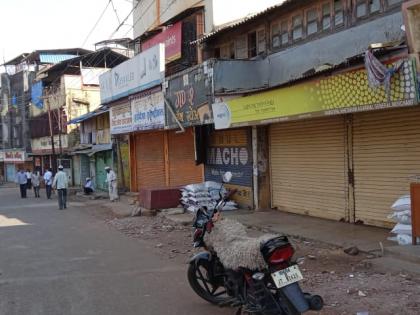 Support farmers by keeping shops closed | दुकाने बंद ठेवून शेतकऱ्यांना पाठिंबा, नालासोपाऱ्यात जबरदस्ती दुकाने बंद करणाऱ्यांना पाेलिसांची समज