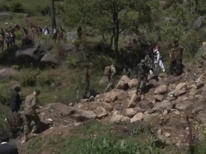 300 militants killed in Balakot airstrike, former Pakistani official finally confesses | बालाकोट एअरस्ट्राइकमध्ये मारले गेले ३०० दहशतवादी, पाकिस्तानच्या माजी अधिकाऱ्याने अखेर दिली कबुली