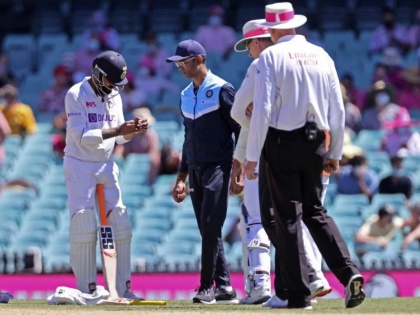 India vs Australia: Injured Ravindra Jadeja to bat? There was important information | India vs Australia : दुखापतग्रस्त रवींद्र जडेजा फलंदाजीस उतरणार? आली महत्त्वाची माहिती