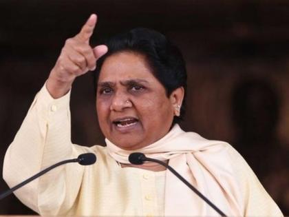 bsp chief mayawati declares bsp contest election alone in up and uttarakhand | "उत्तर प्रदेश, उत्तराखंडमध्ये स्वबळावर लढणार"; वाढदिवशी मायावतींनी केली मोठी घोषणा