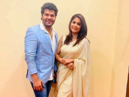 'Tujhyat Jiv Rangala' fame anjali and Ranada Marathi serial onscreen couple first time together in their real look. | कसा वाटला अंजली आणि रणादाचा हा लूक, फोटो जोरदार होतोय व्हायरल