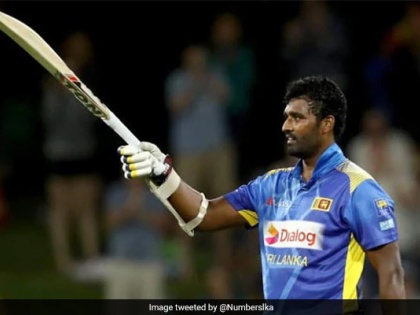 The Sri Lankan all-rounder Thisara Perera hit six sixes in a row, equaling Kelly Yuvi's record; 52 off 13 balls | श्रीलंकेच्या या अष्टपैलूने ठोकले सलग सहा षटकार, केली युवीच्या विक्रमाशी बरोबरी; १३ चेंडूत कुटल्या ५२ धावा 