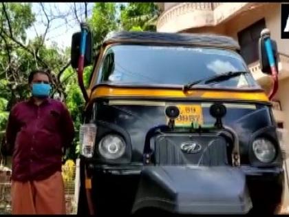 CoronaVirus Live Updates kerala man made his auto rickshaw in ambulance to help more than 500 corona patients | कडक सॅल्यूट! कोरोनाग्रस्तांच्या मदतीसाठी 'त्याने' रिक्षाची केली रुग्णवाहिका, 500 रुग्णांना केली मदत