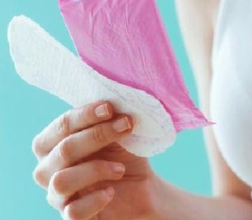 Menstrual Hygiene Day 2021 : पिरीएड्समध्ये स्वच्छतेकडे दुर्लक्ष केल्यानं होतात जीवघेणे आजार; सॅनिटरी पॅड वापरताना 'या' ५ गोष्टी ध्यानात ठेवा