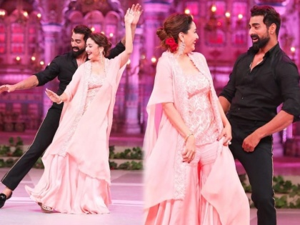 Madhuri Dixit shakes a leg with all Dance Deewane contestants in a very special Episode | 'डान्‍स दिवाने'च्‍या अत्‍यंत खास एपिसोडमध्‍ये माधुरी दिक्षित स्‍पर्धकांसोबत धरला ताल
