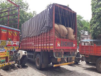 160 boxes of gutkha and 180 bags of tobacco seized from truck heading to Tamil Nadu from Punjab | पंजाबहून तामिळनाडूकडे जाणाऱ्या ट्रकमधून १६० बॉक्स गुटखा आणि तब्बल १८० पोते तंबाखू जप्त 160 boxes of gutkha and 180 bags of tobacco seized from truck heading to Tamil Nadu from Punjab | पंजाबहून तामिळनाडूकडे जाणाऱ्या ट्रकमधून १६० बॉक्स गुटखा आणि तब्बल १८० पोते तंबाखू जप्त