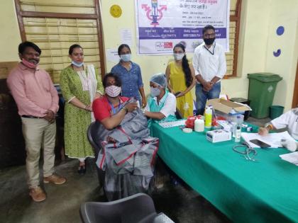 special vaccination for the shemale community in Ulhasnagar | Corona Vaccination: उल्हासनगरात किन्नर समुदायासाठी विशेष लसीकरण