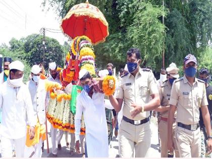 Departure of Sant Eknath Maharaj's Palkhi in 'Bhanudas Eknath' | 'भानुदास-एकनाथ' जयघोषात संत एकनाथ महाराजांच्या पालखीचे प्रस्थान