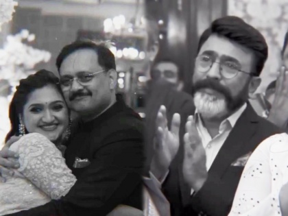 Sunil Barve's daughter emotional performance for his father, tears came to the eyes of the actors, watch this video | सुनील बर्वेच्या लेकीनं केला वडिलांसाठी इमोशनल परफॉर्मन्स, कलाकारांच्या डोळ्यात आले अश्रू, पहा हा व्हिडीओ