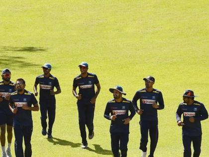 India vs Sri Lanka: Another Covid-19 case in Lankan camp, player from alternate team tests positive | India vs Sri Lanka: श्रीलंकेच्या पर्यायी टीममधील खेळाडूला कोरोनाची लागण, मालिका होण्यावर संभ्रम?