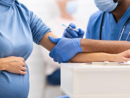 Corona vaccination: Vaccination of pregnant women in Mumbai from Thursday | Corona vaccination: मुंबईतील गर्भवती महिलांचे गुरुवारपासून लसीकरण, असे आहेत नियम, इथे मिळेल लस