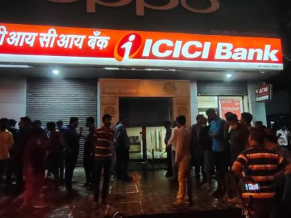 Attempt to rob ICICI Bank in Virar, manager woman stabbed to death | विरारमध्ये ICICI बँक लुटण्याचा प्रयत्न, मॅनेजर महिलेची चाकूने हत्या