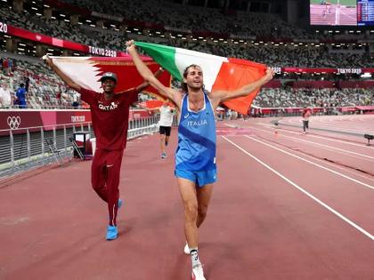 Tokyo Olympics: ... and 'they' shared the gold medal, decided after equalizing in the high jump | Tokyo Olympics: ...आणि ‘त्यांनी’ वाटून घेतले सुवर्णपदक, उंच उडीत बरोबरी झाल्यानंतर घेतला निर्णय़