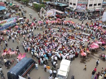 Case filed against 100 to 125 people including BJP MLA Mangesh Chavan | गर्दी जमवणं भोवलं! भाजपा आमदार मंगेश चव्हाण यांच्यासह १०० ते १२५ जणांविरुद्ध गुन्हा दाखल