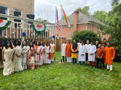 Independence Day 2021: Celebrating Independence Day by flying the tricolor flag across the ocean | Independence Day 2021 : सातासमुद्रापार तिरंगा झेंडा फडकवत स्वातंत्र्य दिन साजरा