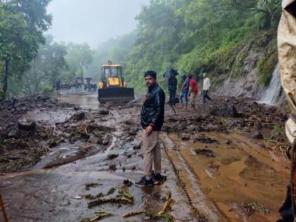 SDRF team arrives in Chalisgaon | चाळीसगावात एसडीआरएफची टीम दाखल