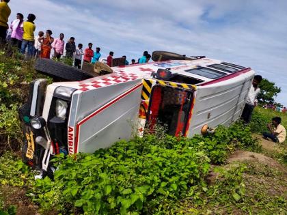 Black night! Two young men were killed on the spot in two separate accidents near Ambajogai | काळरात्र ! दोन वेगवेगळ्या अपघातात दोन तरुण जागीच ठार