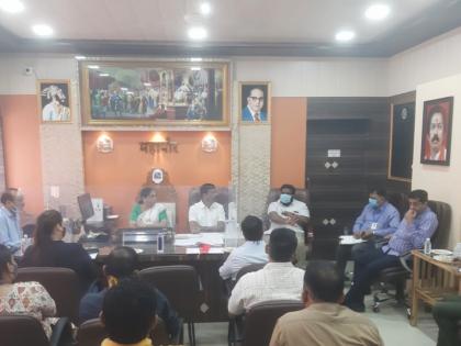 Review meeting held by the Mayor in Ulhasnagar, oath given on occasion of Environment Day | उल्हासनगरात महापौरांनी घेतली आढावा बैठक, पर्यावरण दिनानिमित्त दिली हरीत शपथ 