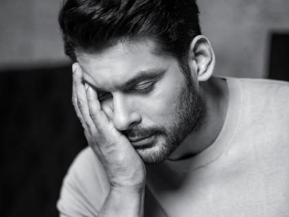 Siddharth Shukla was to go to London for treatment of this disease; But over time, that is likely to change | सिद्धार्थ शुक्ला लंडनला जाऊन घेणार होता या आजारावर उपचार; पण काळाने घातला घाला