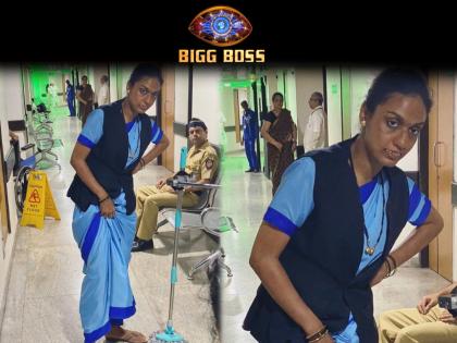 Check Reason Why this Bigg Boss OTT winner Divya Agarwal is now cleaning Floor in hospital | अरे देवा, बिग बॉस OTTच्या स्पर्धकावर आली रुग्णालयात फर्शी पुसण्याची वेळ