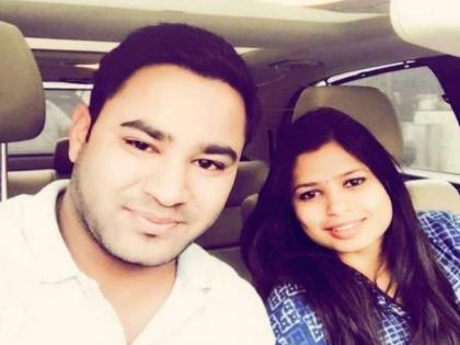 Crime News interior designer amit bansal committed suicide wife also cut her vein | खळबळजनक! व्यावसायिक पतीची गळफास घेऊन आत्महत्या; पत्नीनेही कापून घेतला स्वतःचा गळा