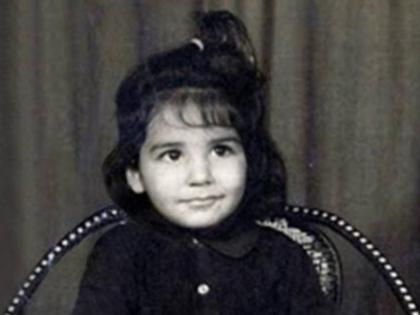 Identify These Bollywood Star From His Childhood Pictures, Today Is The busiest superstar | हा फोटो कुणाचा आहे हे तुम्ही ओळखलंत का? आज आहे बॉलिवूडचा सगळ्यात बिझी सुपरस्टार