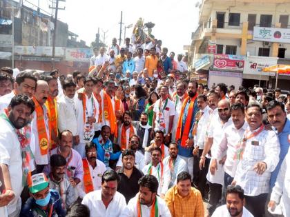 Maharashtra Bandh : composite response in Nanded; Closed in the morning, market resumed in the afternoon | नांदेडमध्ये बंदला संमिश्र प्रतिसाद; सकाळी बंद, दुपारी बाजारपेठ सुरु