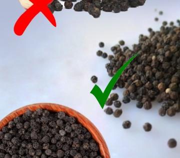 FSSAI Tips : काळीमिरी समजून दगडांची पावडर खाताय? FSSAI नं सांगितली बनावट काळीमिरी ओळखण्याची ट्रिक