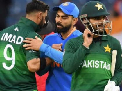 India vs Pakistan: Team India is under more pressure against Pakistan, which is the reason why it has appointed MS Dhoni as a mentor; A former Pakistan cricketer has claimed | India vs Pakistan : पाकिस्तानविरुद्ध टीम इंडियाच अधिक दडपणाखाली, म्हणून आठवला महेंद्रसिंग धोनी; माजी खेळाडूचा दावा 