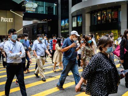 hong kongs wet markets report outbreak of bacterial infection linked to freshwater fish | संकटं संपता संपेना! कोरोना, ब्लॅक फंगसनंतर आता बॅक्टेरियल इन्फेक्शन; 'या' देशात 7 जणांचा मृत्यू