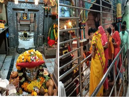 Crowd of devotees to pay obeisance to Lord Vaidyanatha on the day of Lakshmi Puja | लक्ष्मीपूजनाच्या दिवशी प्रभू वैद्यनाथाच्या दर्शनासाठी भाविकांची गर्दी