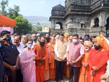 Kedarnath Darshan took place in the premises of Trimbakeshwar Temple | पंतप्रधान मोदींच्या भाषणाने श्रोते मंत्रमुग्ध! त्र्यंबकेश्वर मंदिराच्या प्रांगणात घडले केदारनाथ दर्शन