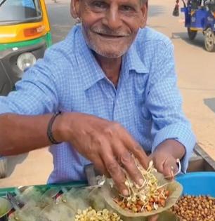 कानपूरच्या आजोबांचे स्प्राऊट चाट सोशल मिडियावर सुपरहिट! त्या स्प्राऊटचाटची ही जबरदस्त रेसिपी