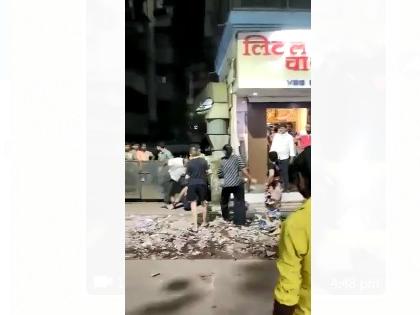 The dispute over parking the rickshaw reached Shigela; Fatal beating with bamboo | रिक्षा पार्क करण्यावरून वाद पोहोचला शिगेला; बांबूने जीवघेणी मारहाण