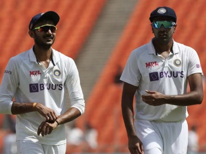 IND Vs NZ, 1st Test: Axar Patel-R. Ashwin's spin wreck, India's lead over New Zealand, stumbling in second innings | IND Vs NZ, 1st Test: अक्षर-आश्विनच्या फिरकीचा कहर, भारताची न्यूझीलंडवर आघाडी, दुसऱ्या डावात मात्र अडखळत सुरुवात