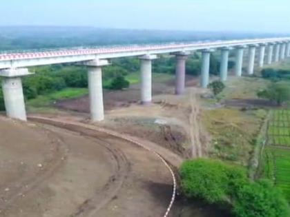 Beedkar's Upset over tomorrow's Nagar-Ashti high speed train canceled | बीडकरांचा हिरमोड; इंजिन चाचणीनंतर उद्या धावणारी नगर- आष्टी हायस्पीड रेल्वे रद्द 